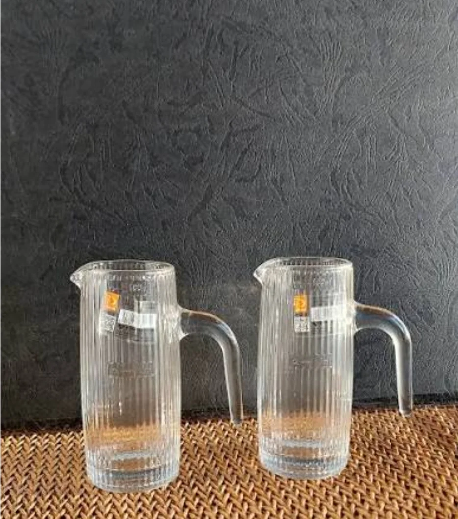 سس خوری پیرکس پارچ مانند